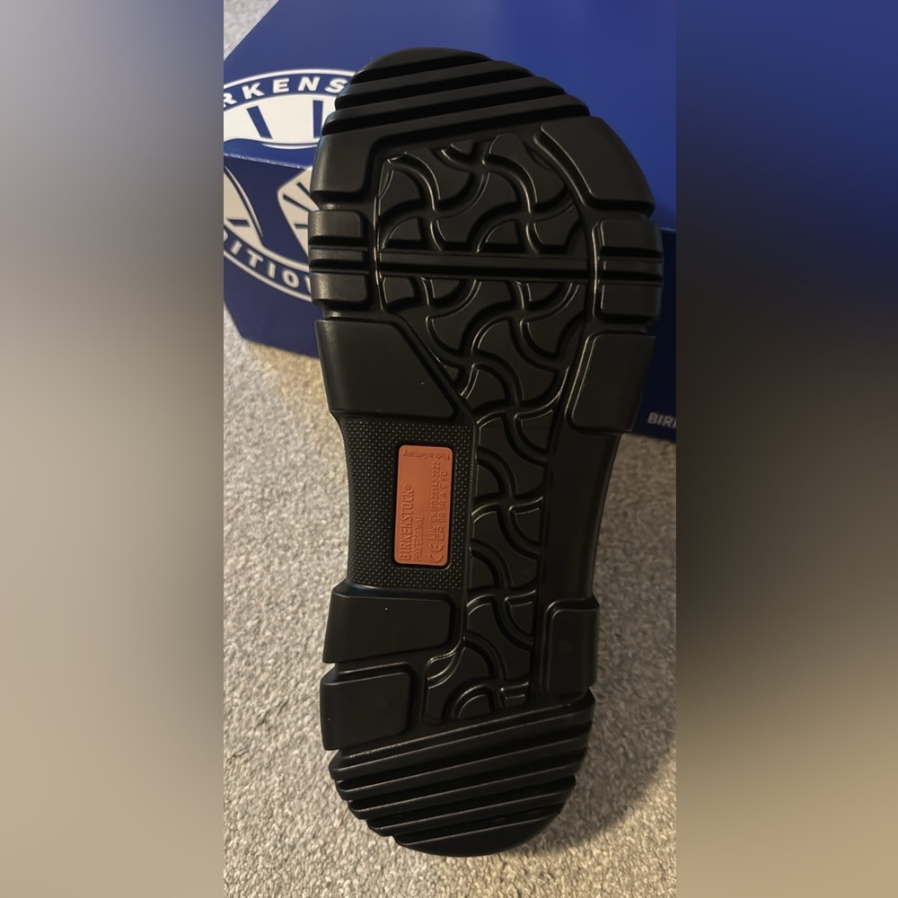 Birkenstock Men's Black clogs.  Size 43.  Brand new never worn still inbox.